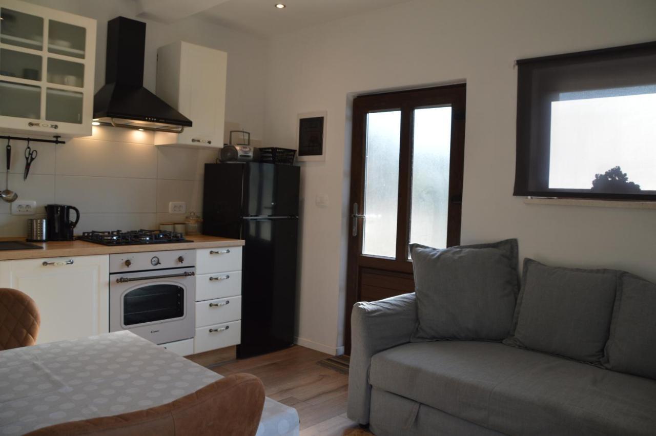 Apartmán Nela Kršan Exteriér fotografie