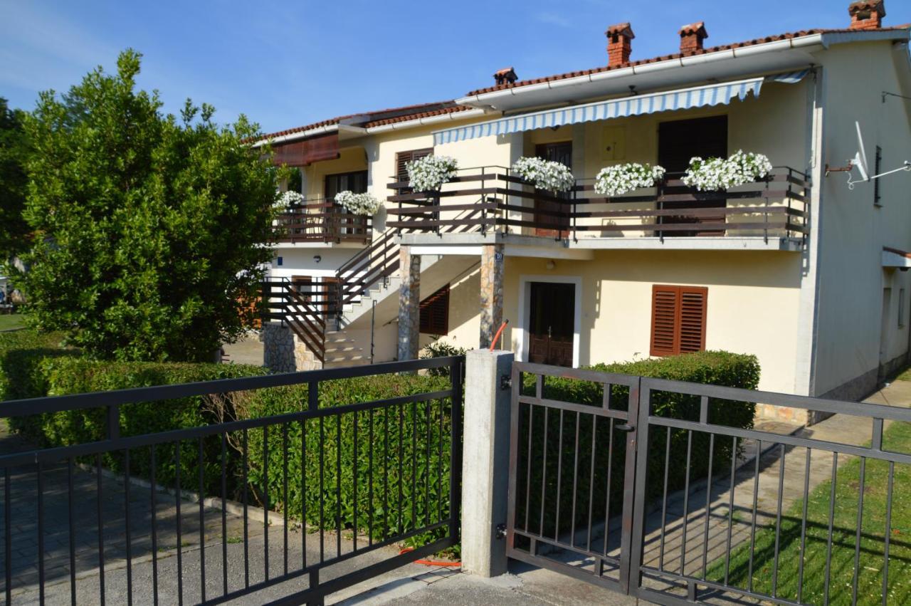 Apartmán Nela Kršan Exteriér fotografie